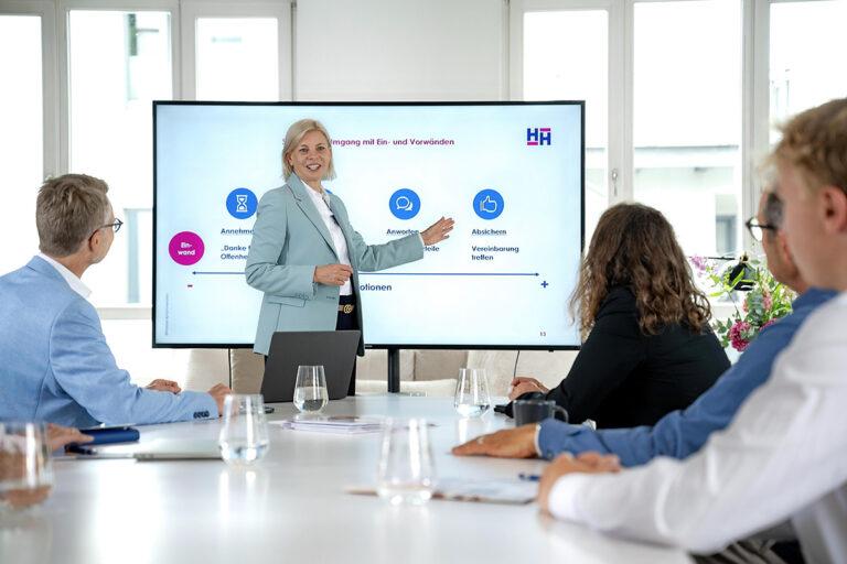 Verdrängungsmarkt statt Wachstumskurs? Wie Sie mit Competitive Selling Marktanteile gewinnen – ohne Preiskampf